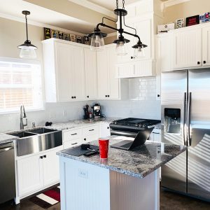 Fittings pack for flat-pack small kitchen